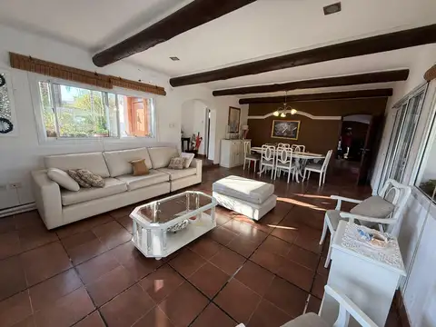 Casa en Venta en Los Nogales, USD 298.000