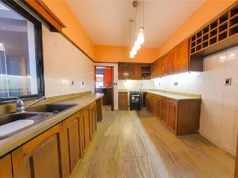 Casa en Venta en San Jose de Mayo, USD 430.000