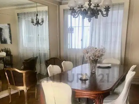 PISO 4 AMB |ESCRITORIO|COCHERA|BAULERA| 2 DEPENDENCIAS