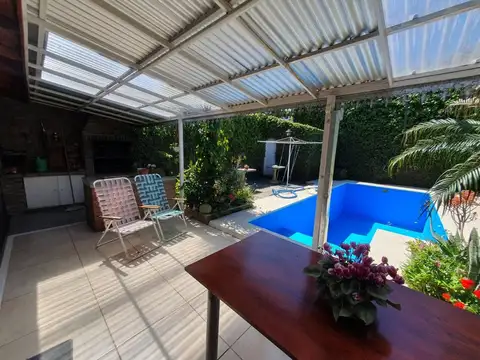 Casa en Venta en Garin, USD 135.000