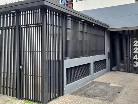 Excelente monoambiente en venta con posibilidad de dividir centro de Caseros