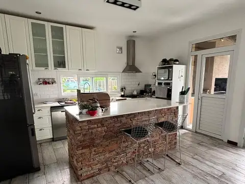 Casa en Venta en El Cantón - Norte, USD 460.000