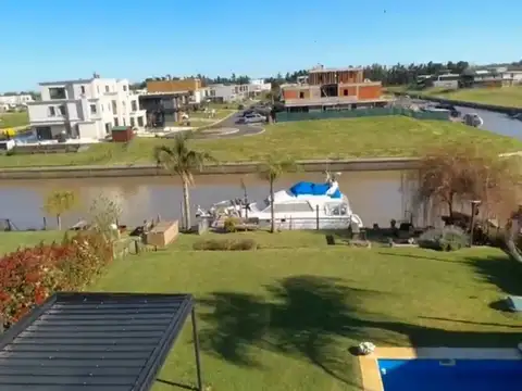 Casa ne alquiler temporal barrio Yacht