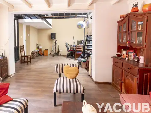 Depto Tipo Casa en Venta 60 años