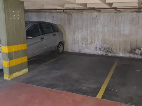 Cochera cubierta en Belgrano R 