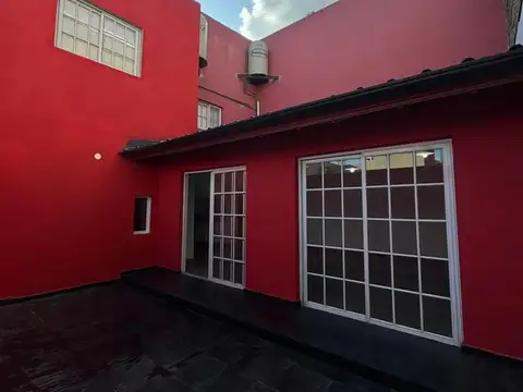 Depto Tipo Casa en Alquiler de 2 ambientes