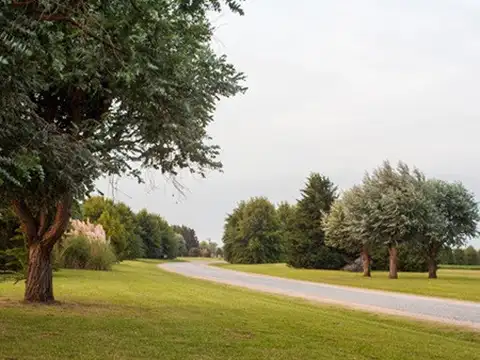 Terreno en venta en Chacras La Primavera Golf Carlos Keen