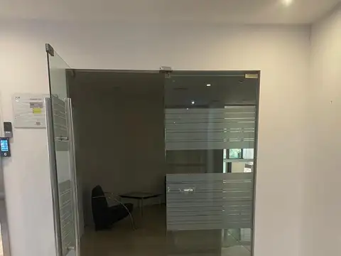 Oficina Monoambiente con 10 baños