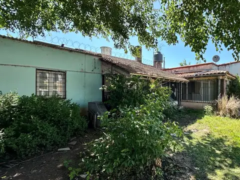 Local en Venta en Garin-Centro, USD 210.000