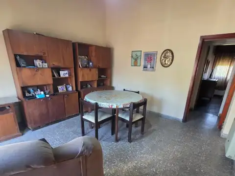 Gabriela Mistral 1200