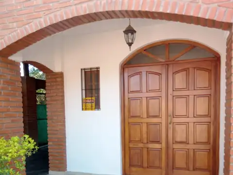 Casa en Venta con 4 cocheras