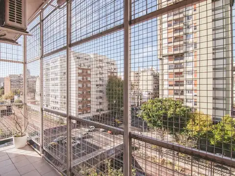 IMPECABLE DEPTO 3 AMB C/BALCÓN LUMINOSO EN CABALLITO