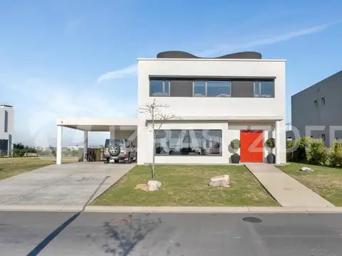 Casa en venta en Puertos. Barrio Costas, 3 dormitorios. A la laguna