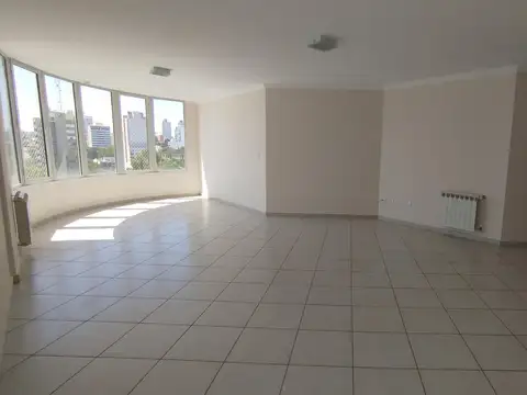 Departamento 4 ambientes con 3 baños