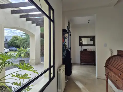 Santa Bárbara, Pacheco, Tigre