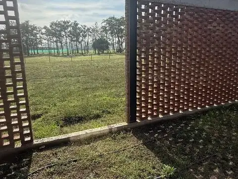 Casa en Venta con 4 cocheras