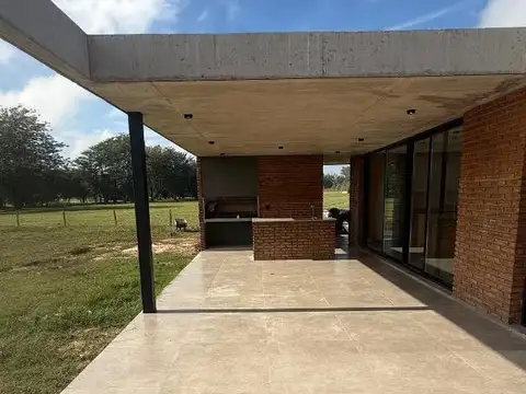 CASA 4 DORMS A ESTRENAR EN COMARCAS DE LUJÁN SANTA INES
