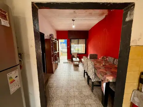 Casa 4 ambientes con 1 baño