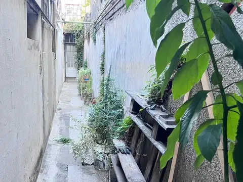 VENTA CASA INTERNA NO PH DE 2 DORMITORIOS 