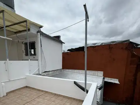 PLANTA ALTA EN ALQUILER SOLIER 5946 1ER PISO WILDE