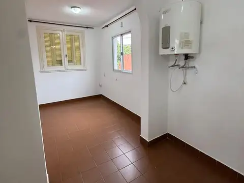 Depto Tipo Casa en Alquiler de 2 ambientes
