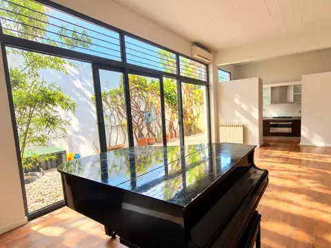 Excelente Casa en Alquiler en el Bajo de San Isidro totalmente refaccionada a nuevo Apta Profesional