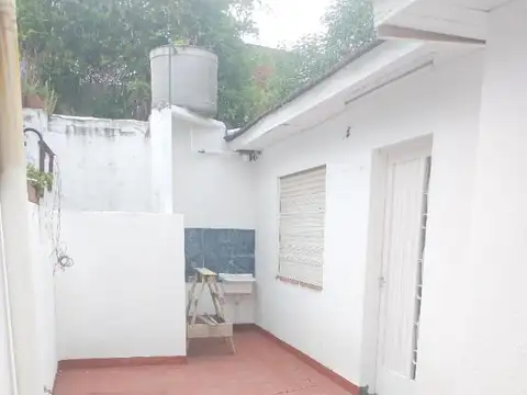 PH 2 ambientes, patio, lavadero- Beccar