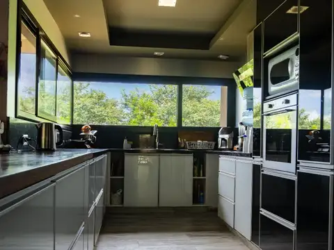 Casa en VENTA en La 100