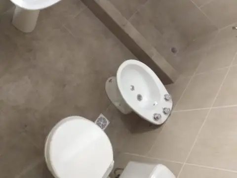 Depto Tipo Casa en Alquiler en Villa Santos Tesei, $ 510.000
