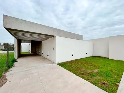 Casa en Venta en Funes, USD 146.000