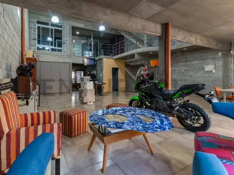 Oportunidad!!! 3 ambientes + espacio de coworking ideal empresa
