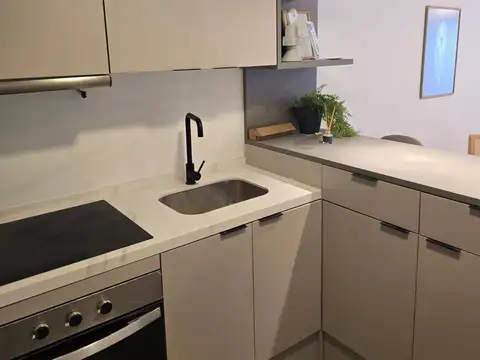 Venta monoambiente en Punta Carretas con balcón