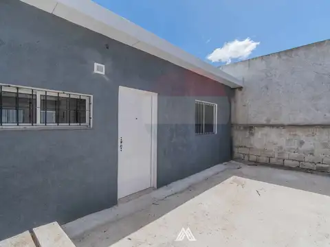 Alquiler casa 2 dormitorios, patio, estrena, Pando