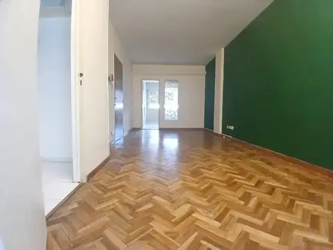 Av Independencia 1800, Piso 2