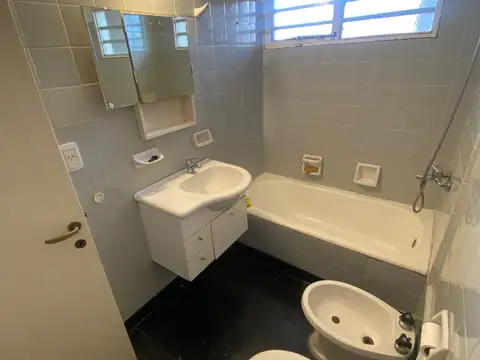 Departamento en Alquiler en Tapiales, $ 600.000