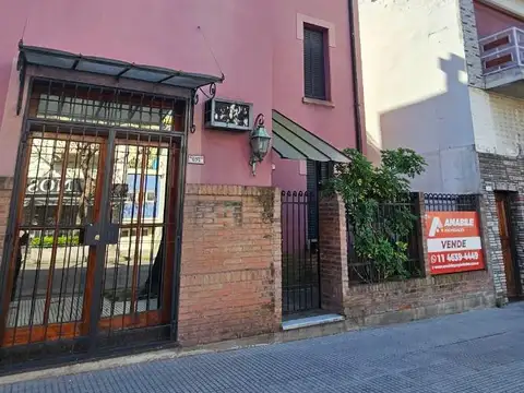 VENTA CASA 5 AMBIENTES FLORESTA 
