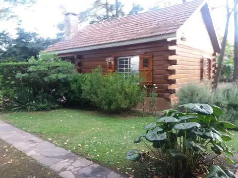 Casa en venta - 2 Dormitorios 1 Baño - Arturo Seguí