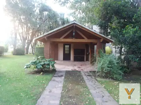 Casa en venta - 2 Dormitorios 1 Baño - Arturo Seguí