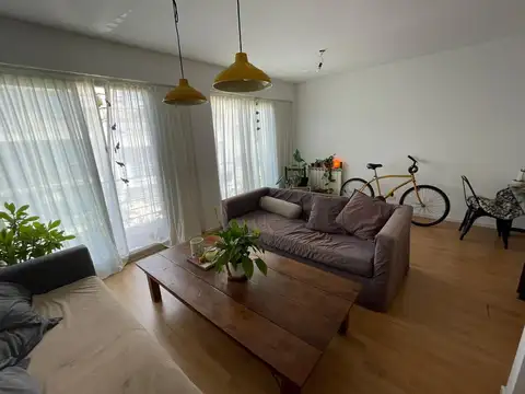 Excelente departamento cerca de Centenario