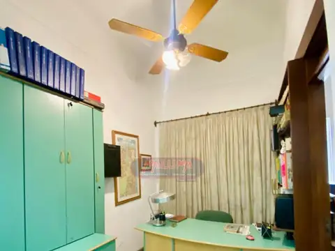 Cnel. Ramon Falcon 7000, Piso 1