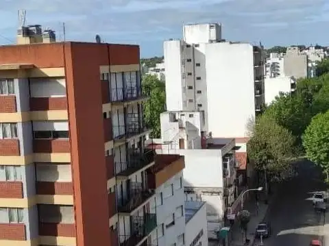Sarmiento 2585