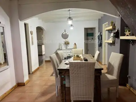 Casa 4 ambientes con 3 baños