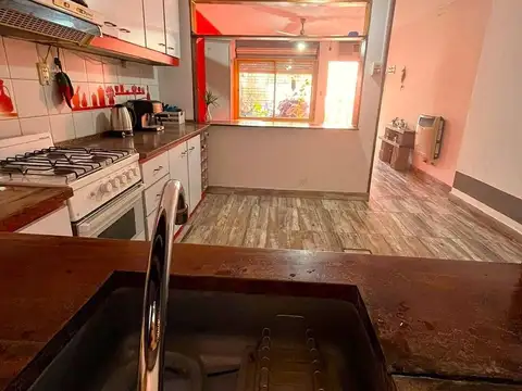 Depto Tipo Casa en Venta en Castelar, USD 54.000