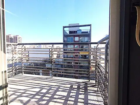 Avenida Teniente General Donato Álvarez 200