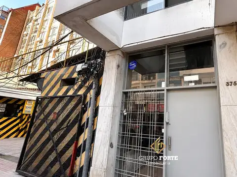 Oficina 6 ambientes con 2 baños