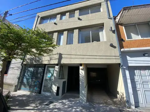 VENTA DEPARTAMENTO 2 AMBIENTES CON COCHERA-CHAUVIN