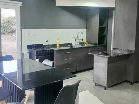 Casa 3 ambientes con 2 baños