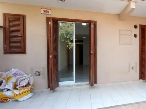 DEPARTAMENTO CON PATIO 14 E/ 44 Y 45