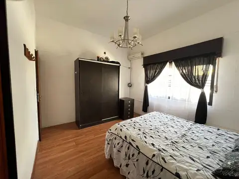 CASA 4 AMBIENTES EN VENTA EN ALDO BONZI CON DEPEND