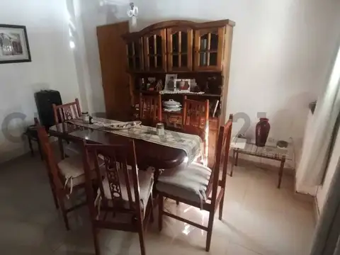 132 Entre 79 y 80 , Piso 0